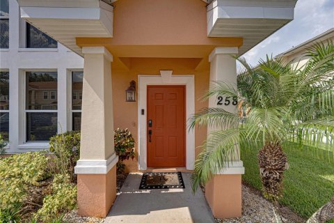Townhouse in Plant City, Florida 3 bedrooms, 144.93 sq.m. № 1854133 - photo 3