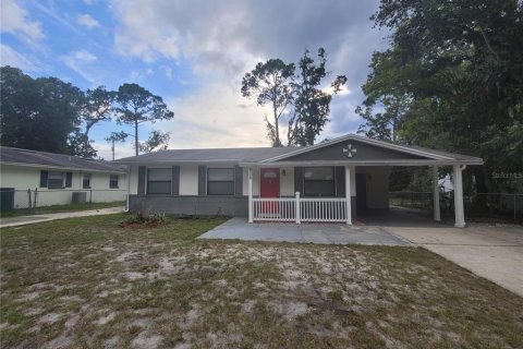 Villa ou maison à vendre à Gainesville, Floride: 3 chambres, 112.32 m2 № 1852489 - photo 1