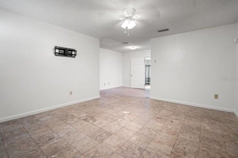 Villa ou maison à vendre à Gainesville, Floride: 3 chambres, 112.32 m2 № 1852489 - photo 5