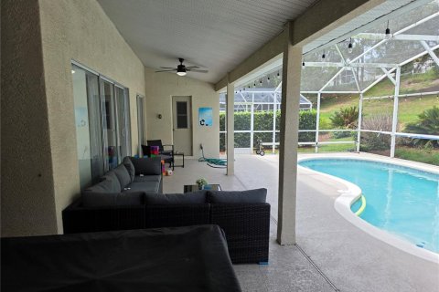 House in Davenport, Florida 5 bedrooms, 234.67 sq.m. № 2267481 - photo 21