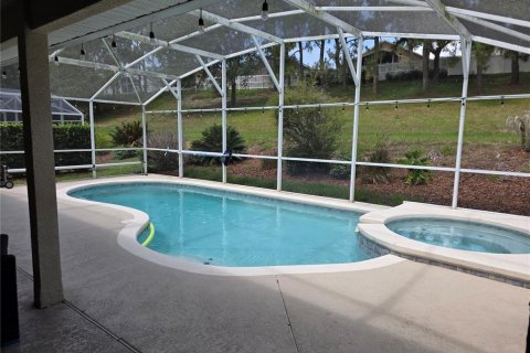 House in Davenport, Florida 5 bedrooms, 234.67 sq.m. № 2267481 - photo 19