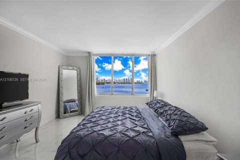 Copropriété à louer à Miami Beach, Floride: 1 chambre, 92.34 m2 № 2418018 - photo 30