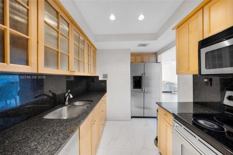 Copropriété à louer à Miami Beach, Floride: 1 chambre, 92.34 m2 № 2418018 - photo 8
