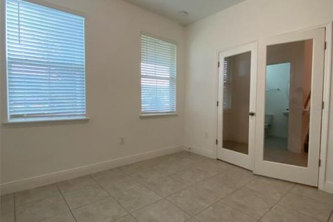 Townhouse in Winter Garden, Florida 3 bedrooms, 180.97 sq.m. № 1894515 - photo 7
