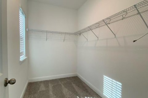 Townhouse in Winter Garden, Florida 3 bedrooms, 180.97 sq.m. № 1894515 - photo 12