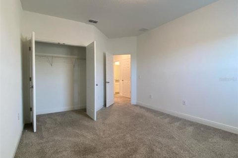 Townhouse in Winter Garden, Florida 3 bedrooms, 180.97 sq.m. № 1894515 - photo 19