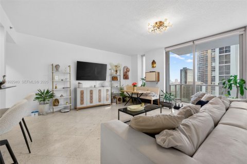 Condominio en venta en Miami, Florida, 1 dormitorio, 78.32 m2 № 2055950 - foto 6