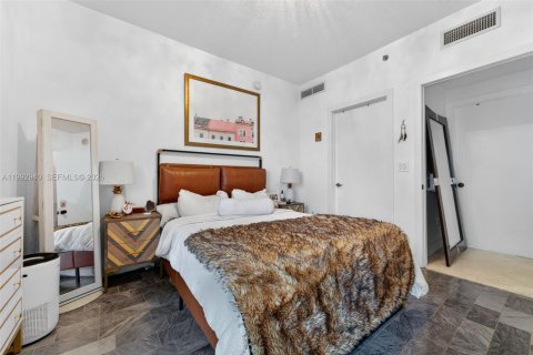 Condominio en venta en Miami, Florida, 1 dormitorio, 78.32 m2 № 2055950 - foto 15