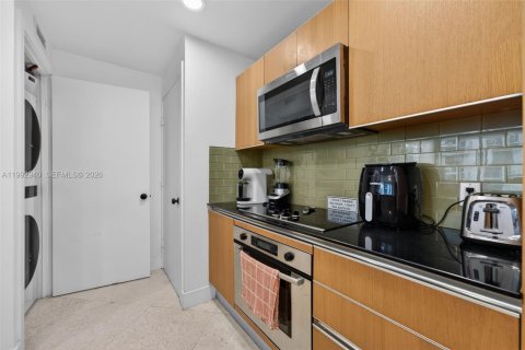 Condominio en venta en Miami, Florida, 1 dormitorio, 78.32 m2 № 2055950 - foto 8