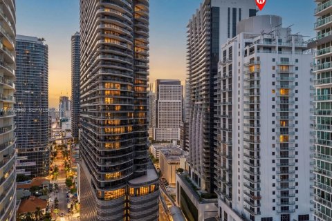 Condominio en venta en Miami, Florida, 1 dormitorio, 78.32 m2 № 2055950 - foto 18