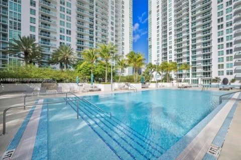 Condominio en venta en Miami, Florida, 1 dormitorio, 78.32 m2 № 2055950 - foto 30