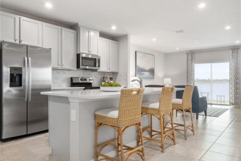 Casa en venta en Lady Lake, Florida, 3 dormitorios, 140.19 m2 № 1721221 - foto 4