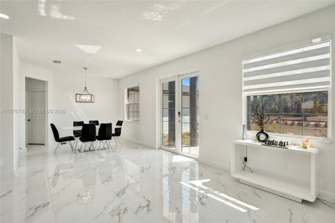 Casa en venta en Loxahatchee Groves, Florida, 5 dormitorios № 2033140 - foto 9