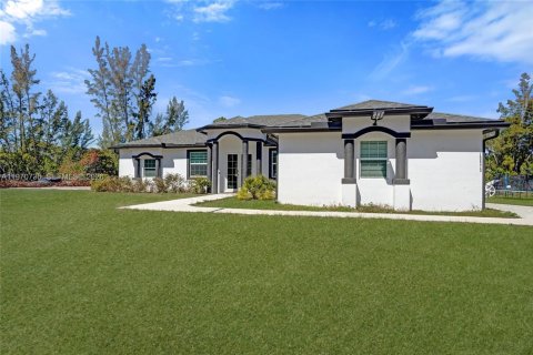 Casa en venta en Loxahatchee Groves, Florida, 5 dormitorios № 2033140 - foto 6