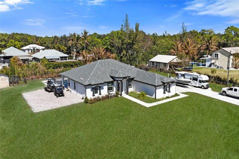 Casa en venta en Loxahatchee Groves, Florida, 5 dormitorios № 2033140 - foto 2