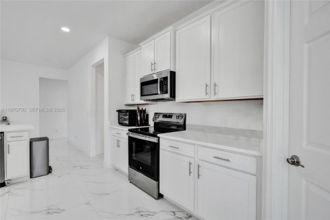 Casa en venta en Loxahatchee Groves, Florida, 5 dormitorios № 2033140 - foto 30