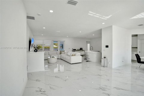 Casa en venta en Loxahatchee Groves, Florida, 5 dormitorios № 2033140 - foto 18