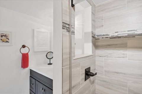Copropriété à vendre à Sarasota, Floride: 2 chambres, 98.94 m2 № 1912585 - photo 30