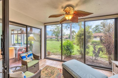 Copropriété à vendre à Sarasota, Floride: 2 chambres, 98.94 m2 № 1912585 - photo 24