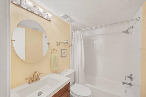 Copropriété à vendre à Sarasota, Floride: 2 chambres, 98.94 m2 № 1912585 - photo 25