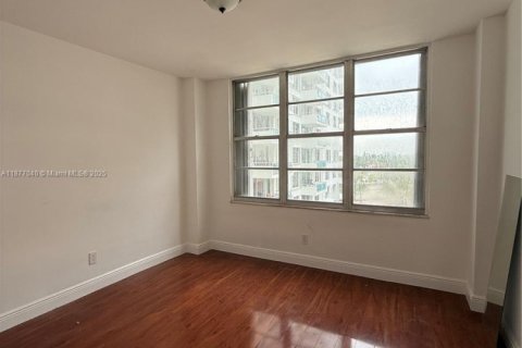 Copropriété à vendre à Miami Beach, Floride: 2 chambres, 95.69 m2 № 1931287 - photo 8