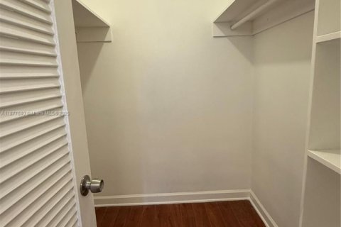 Copropriété à vendre à Miami Beach, Floride: 2 chambres, 95.69 m2 № 1931287 - photo 7