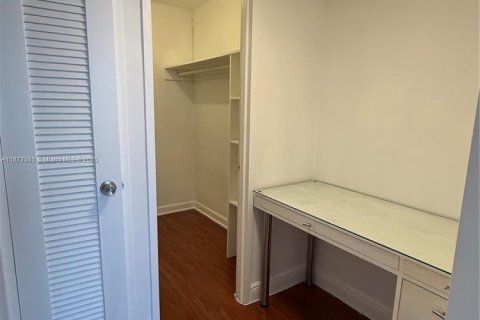 Copropriété à vendre à Miami Beach, Floride: 2 chambres, 95.69 m2 № 1931287 - photo 6