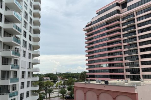 Copropriété à vendre à Miami Beach, Floride: 2 chambres, 95.69 m2 № 1931287 - photo 13