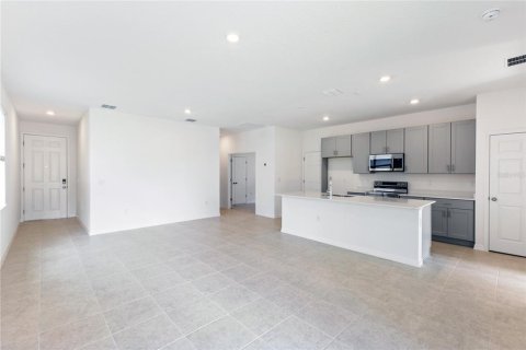 Casa en venta en Fruitland Park, Florida, 4 dormitorios, 139.45 m2 № 1778071 - foto 12