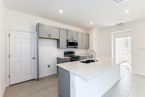 Casa en venta en Fruitland Park, Florida, 4 dormitorios, 139.45 m2 № 1778071 - foto 9