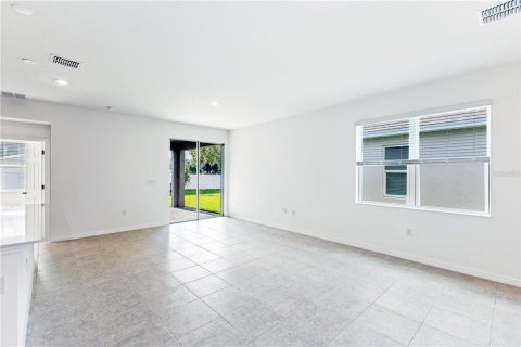 Casa en venta en Fruitland Park, Florida, 4 dormitorios, 139.45 m2 № 1778071 - foto 10