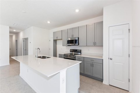 Casa en venta en Fruitland Park, Florida, 4 dormitorios, 139.45 m2 № 1778071 - foto 8