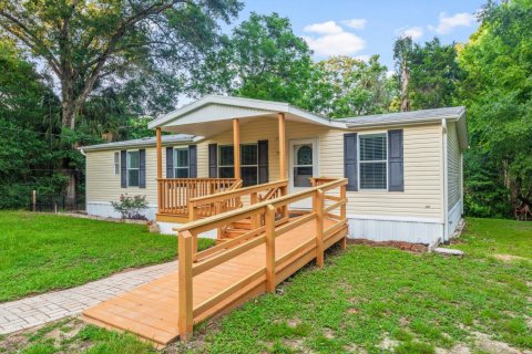 House in Freeport, Florida 3 bedrooms, 133.78 sq.m. № 590374 - photo 1