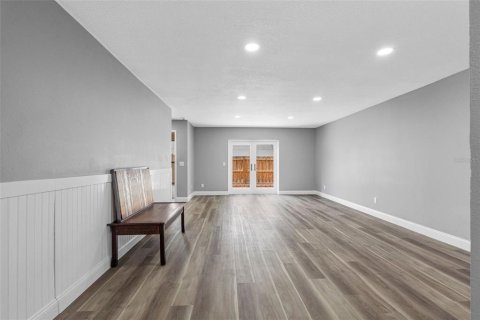 Touwnhouse à louer à Tampa, Floride: 2 chambres, 132.29 m2 № 2226279 - photo 21