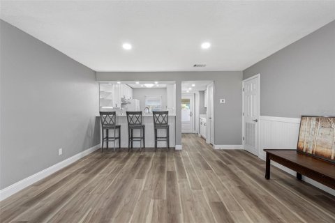 Touwnhouse à louer à Tampa, Floride: 2 chambres, 132.29 m2 № 2226279 - photo 20