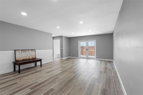 Touwnhouse à louer à Tampa, Floride: 2 chambres, 132.29 m2 № 2226279 - photo 18