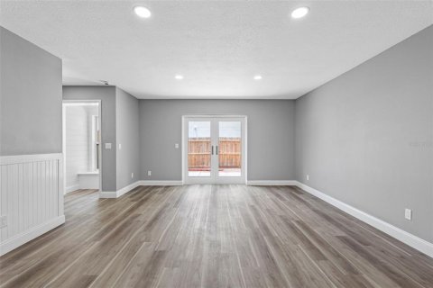 Touwnhouse à louer à Tampa, Floride: 2 chambres, 132.29 m2 № 2226279 - photo 22