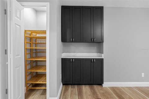 Touwnhouse à louer à Tampa, Floride: 2 chambres, 132.29 m2 № 2226279 - photo 27