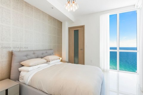Condo in Sunny Isles Beach, Florida, 2 bedrooms № 2248528 - photo 26