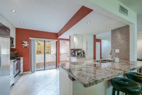 Copropriété à vendre à Lauderhill, Floride: 2 chambres, 133.41 m2 № 2146735 - photo 9