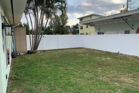 Casa en alquiler en Fort Lauderdale, Florida, 2 dormitorios, 120.77 m2 № 1074798 - foto 1