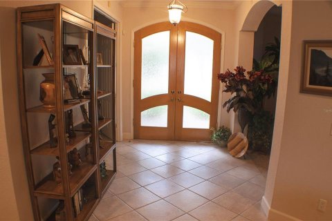 House in Winter Haven, Florida 4 bedrooms, 231.79 sq.m. № 1436763 - photo 4