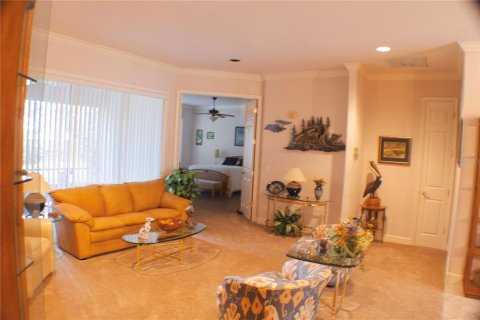 House in Winter Haven, Florida 4 bedrooms, 231.79 sq.m. № 1436763 - photo 18