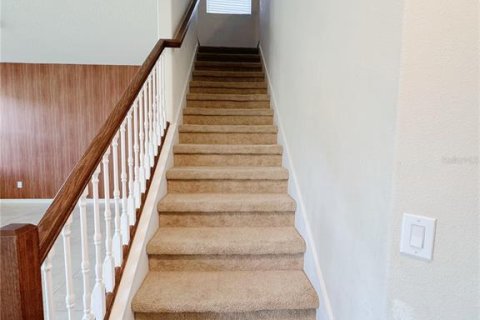 House in Kissimmee, Florida 4 bedrooms, 172.8 sq.m. № 2410357 - photo 16