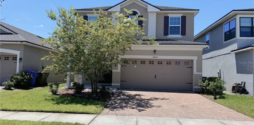 House in Kissimmee, Florida 4 bedrooms, 172.8 sq.m. № 2410357