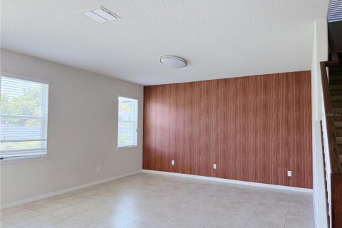 House in Kissimmee, Florida 4 bedrooms, 172.8 sq.m. № 2410357 - photo 13