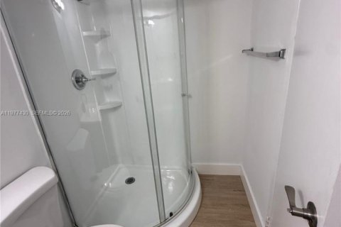 Condo in Hollywood, Florida, 2 bedrooms № 2043977 - photo 7