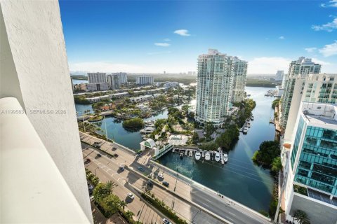 Condominio en alquiler en Sunny Isles Beach, Florida, 2 dormitorios, 163.51 m2 № 2064429 - foto 22