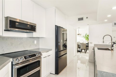 Condominio en alquiler en Sunny Isles Beach, Florida, 2 dormitorios, 163.51 m2 № 2064429 - foto 26