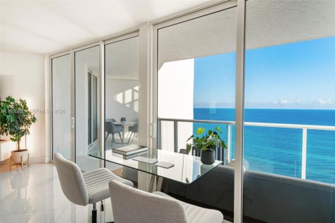 Condominio en alquiler en Sunny Isles Beach, Florida, 2 dormitorios, 163.51 m2 № 2064429 - foto 6